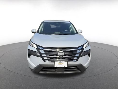 Used 2025 Nissan Rogue SV AWD/4WD image 4