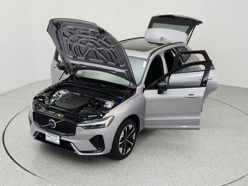 New 2026 Volvo XC60 B5 Plus w/ Climate Package image 13