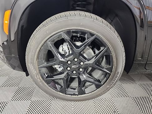 New 2026 Chevrolet Traverse RS w/ LPO, Floor Liner Package image 16
