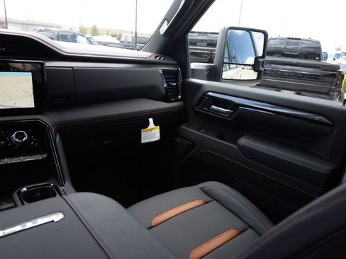 New 2026 GMC Sierra 3500 AT4 w/ Technology Package AWD/4WD image 22