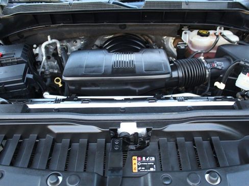 Used 2020 Chevrolet Silverado 1500 LT image 32