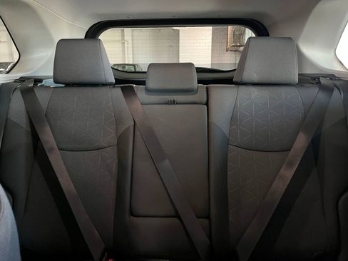 Used 2025 Toyota RAV4 XLE AWD/4WD image 18