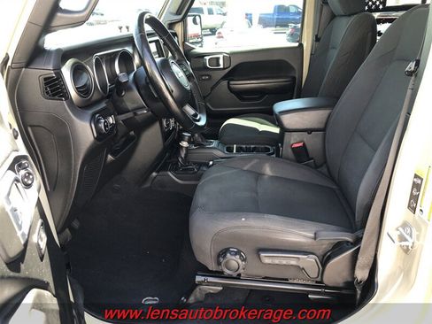 Used 2020 Jeep Gladiator Sport w/ Quick Order Package 24S AWD/4WD image 11