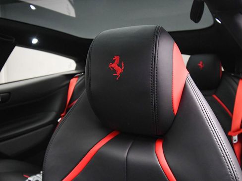 Used 2018 Ferrari GTC4Lusso T image 58