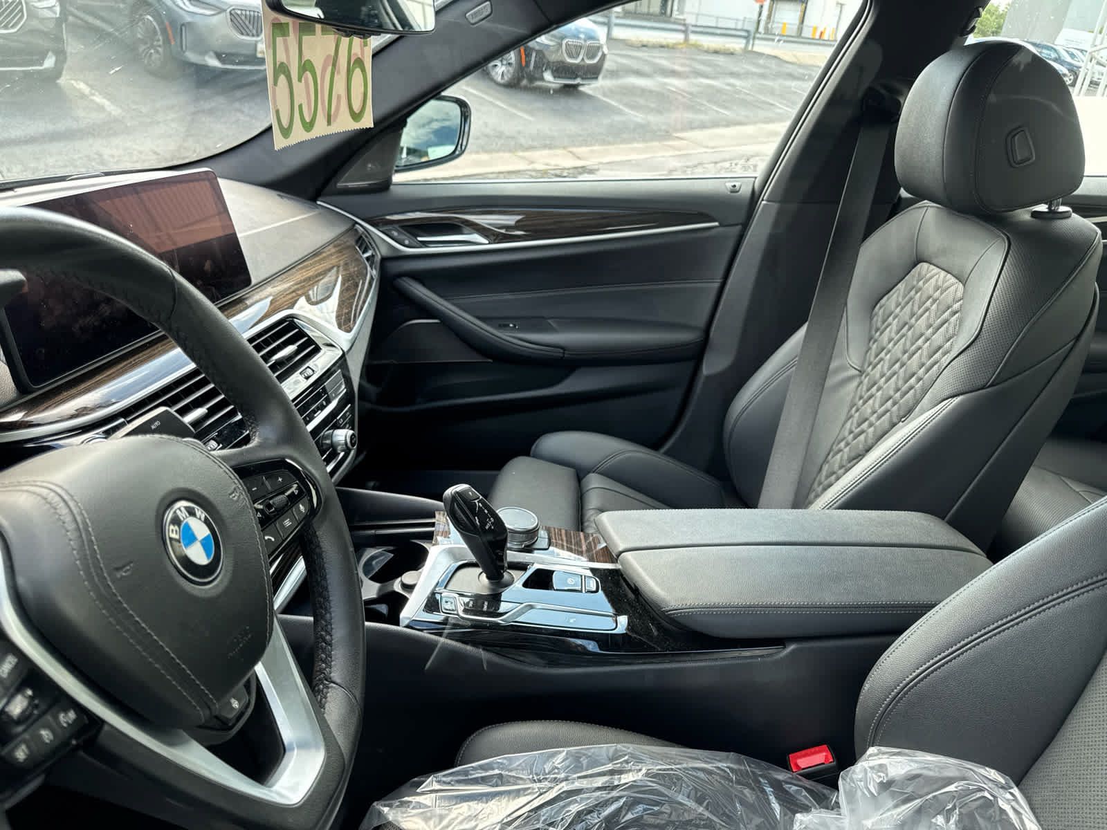 Used 2023 BMW 530i xDrive w/ Premium Package AWD/4WD image 11