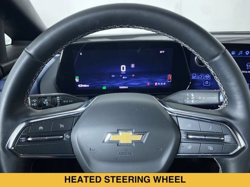 Certified 2024 Chevrolet Equinox EV LT FWD image 3