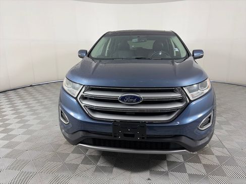 Used 2018 Ford Edge Titanium w/ Equipment Group 301A AWD/4WD image 2