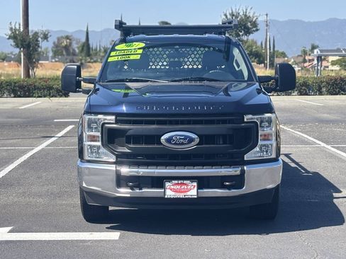 Used 2021 Ford F250 XL w/ Power Equipment Group RWD image 2