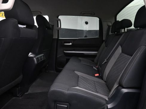 Used 2017 Toyota Tundra SR5 w/ SR5 Upgrade Package AWD/4WD image 12