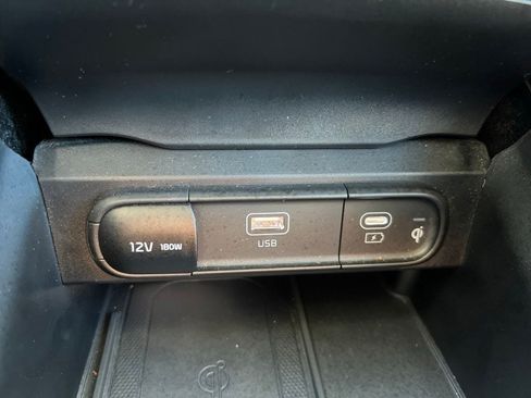 Used 2025 Kia Telluride S AWD/4WD image 37