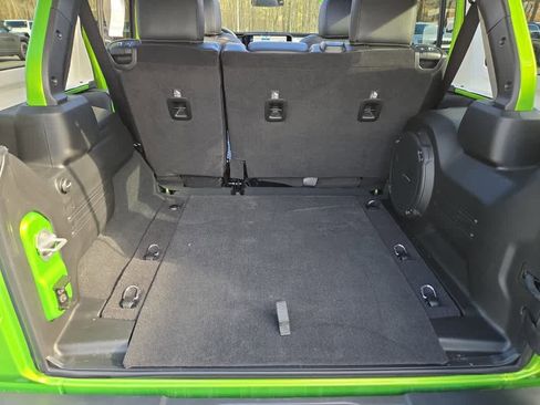 Used 2025 Jeep Wrangler Sport S image 35