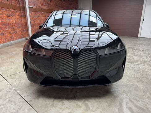 New 2026 BMW iX xDrive60 w/ Premium Package image 8