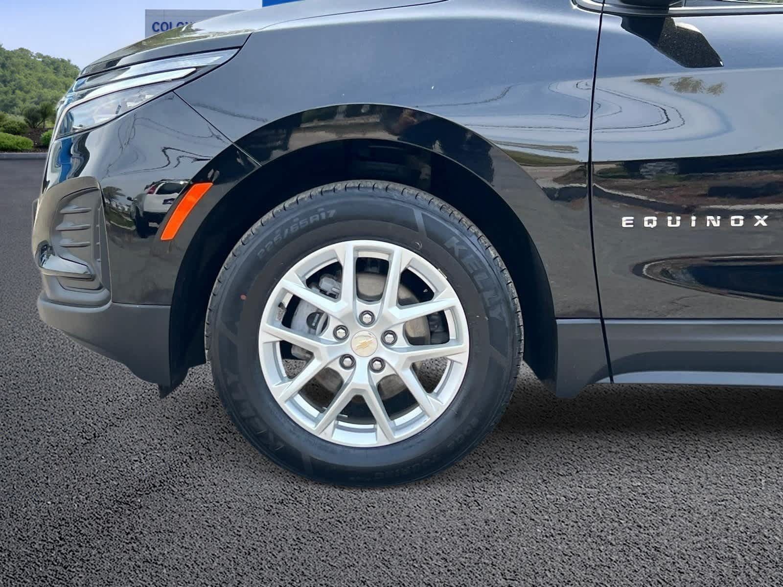 Certified 2023 Chevrolet Equinox LS w/ Driver Confidence II Package AWD/4WD image 11