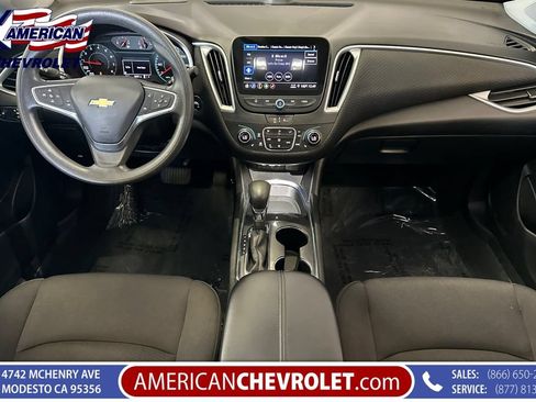 Used 2023 Chevrolet Malibu LT FWD image 17