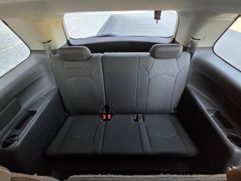 Used 2013 GMC Acadia SLE AWD/4WD image 36