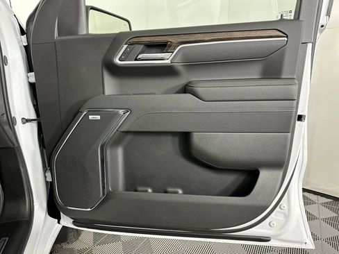 New 2025 GMC Sierra 1500 Elevation w/ Elevation Premium Package image 12