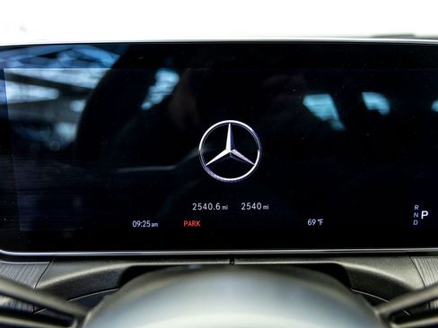 Used 2025 Mercedes-Benz C 300 C 300 image 17