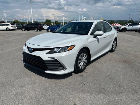 Used 2023 Toyota Camry LE FWD image 3
