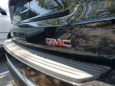 New 2026 GMC Yukon XL Denali AWD/4WD image 7