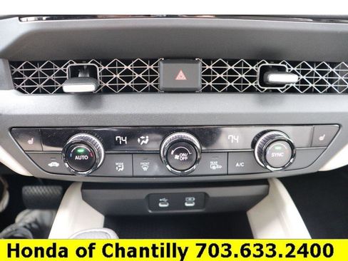Used 2025 Honda Accord SE image 15