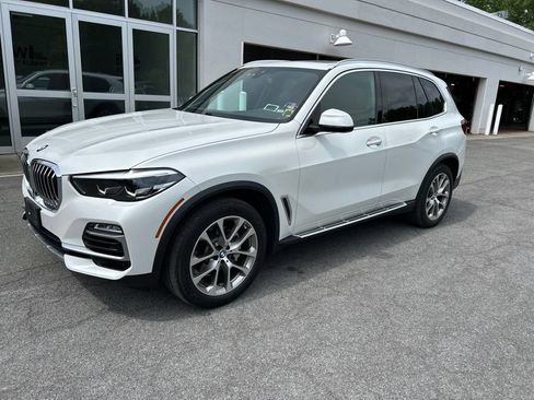 Used 2019 BMW X5 xDrive40i w/ Convenience Package AWD/4WD image 1