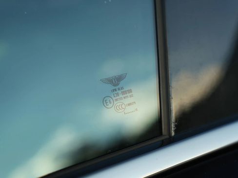 Used 2007 Bentley Flying Spur Flying Spur image 24