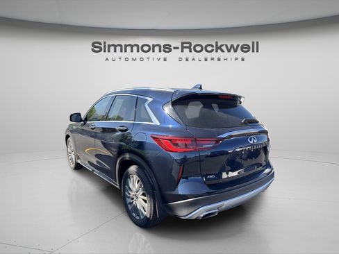 Used 2023 INFINITI QX50 Luxe AWD/4WD image 3