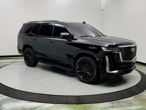 Used 2022 Cadillac Escalade Luxury RWD image 3