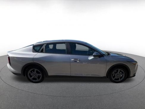 Used 2025 Kia K4 FWD image 16