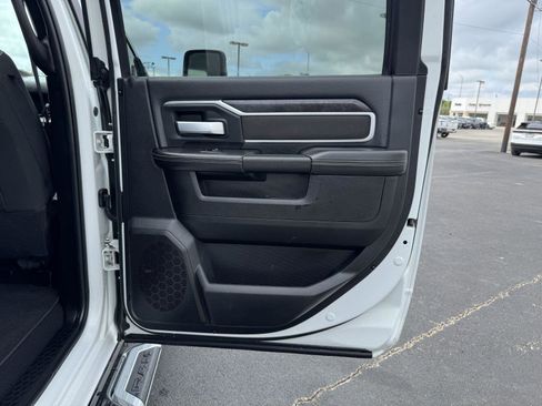 Used 2024 RAM 3500 Big Horn AWD/4WD image 35