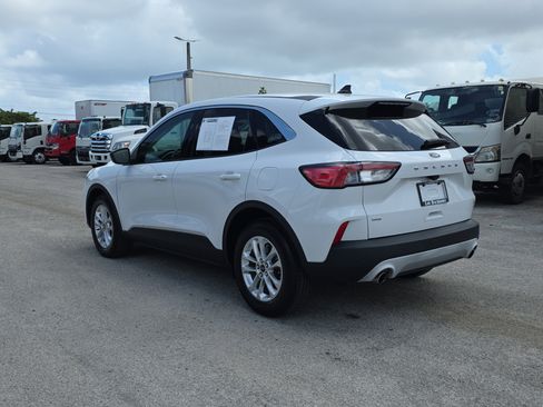 Used 2022 Ford Escape SE FWD image 5