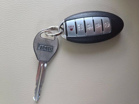 Used 2014 Nissan Pathfinder SL w/ SL Premium Package image 46