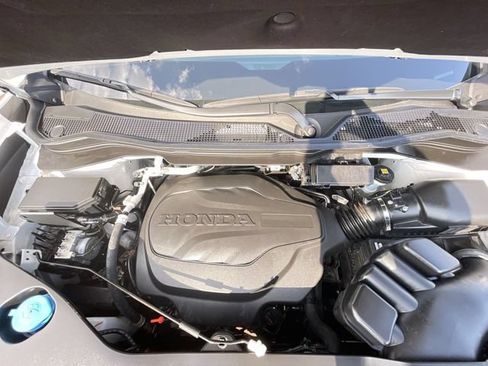 Certified 2023 Honda Passport TrailSport image 24
