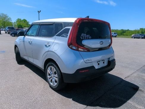 Used 2020 Kia Soul LX FWD image 11