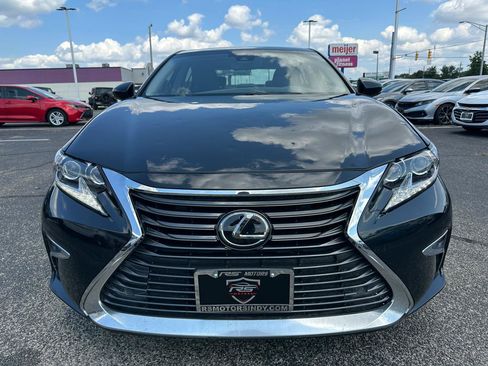 Used 2018 Lexus ES 350 w/ Luxury Package w/Wood Trim FWD image 4