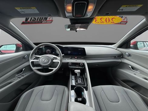 Certified 2023 Hyundai Elantra SEL w/ Convenience Package FWD image 25