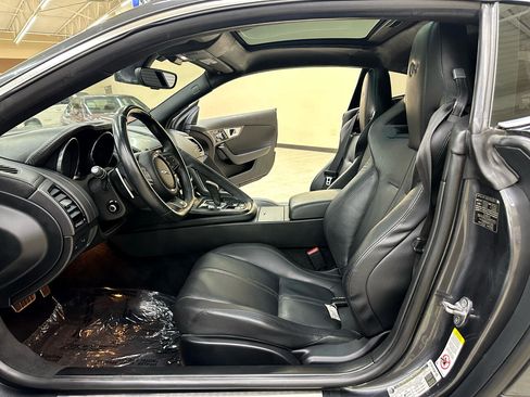 Used 2016 Jaguar F-TYPE R image 20