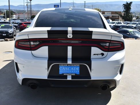 Used 2022 Dodge Charger SRT Hellcat w/ Harman/Kardon Audio Group RWD image 7