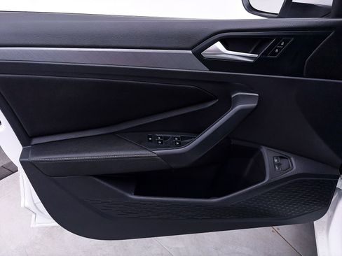 Used 2023 Volkswagen Jetta SE w/ Panoramic Sunroof Package FWD image 15