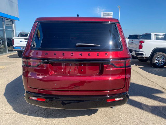 Used 2024 Jeep Wagoneer L Series II w/ Convenience Group I AWD/4WD image 3