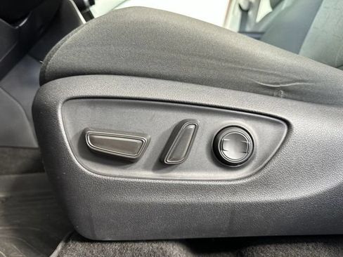 Certified 2022 Toyota RAV4 XLE w/ Convenience Package AWD/4WD image 24