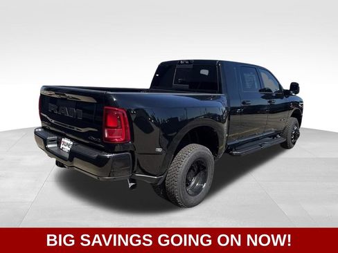 New 2026 RAM 3500 Laramie AWD/4WD image 12
