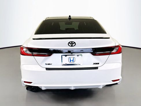 Used 2025 Toyota Camry XSE FWD image 6