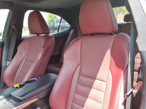 Used 2018 Lexus IS 300 F Sport w/ F Sport Package RWD image 12