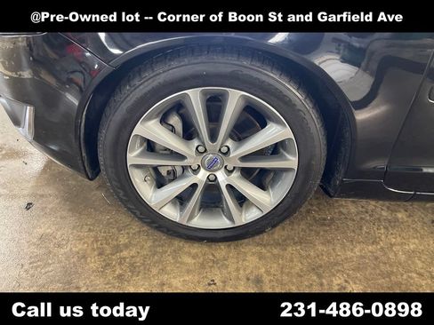 Used 2013 Volvo C70 T5 FWD image 10