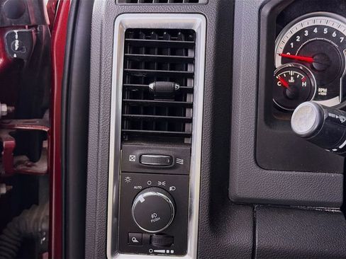 Used 2019 RAM 1500 Lone Star image 12