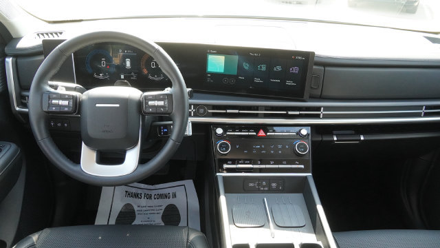 Used 2026 Hyundai Santa Fe SEL FWD image 5