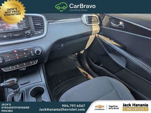 Used 2016 Kia Sorento LX w/ LX Convenience Package FWD image 17