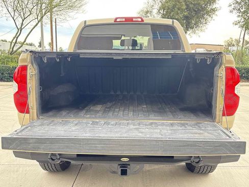 Used 2017 Toyota Tundra SR5 image 14