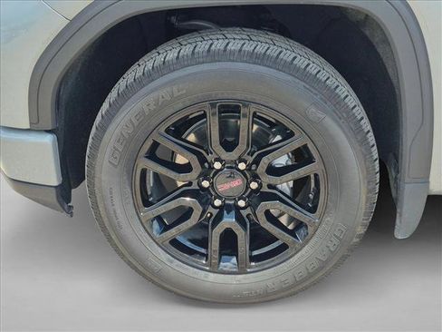 Used 2024 GMC Sierra 1500 Elevation RWD image 10